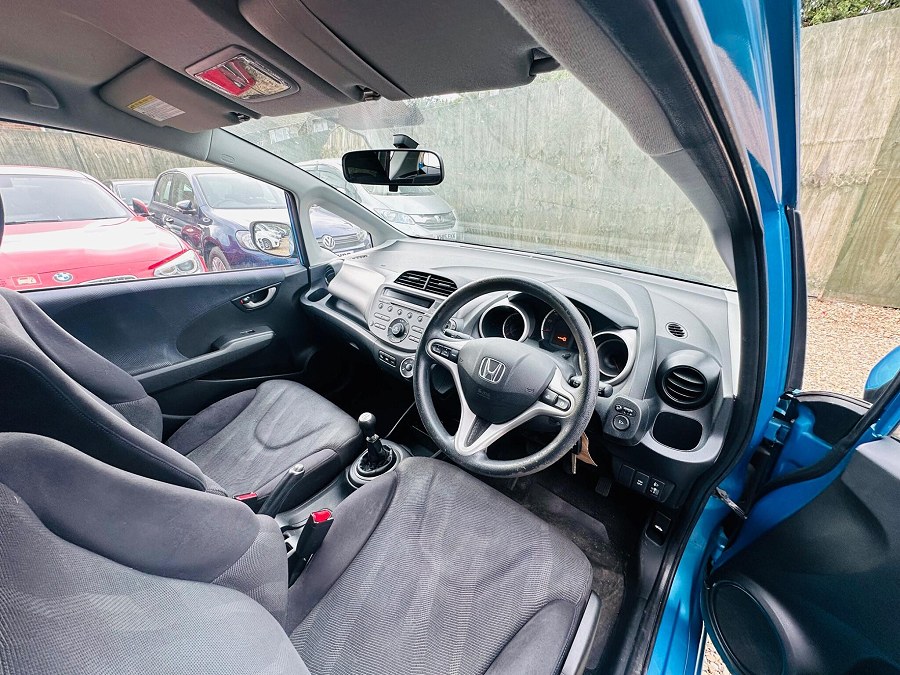 2009 Honda Jazz photo 7