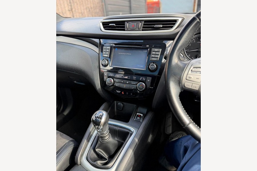 2017 Nissan Qashqai photo 13