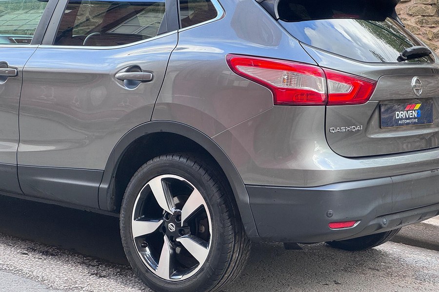 2017 Nissan Qashqai photo 4