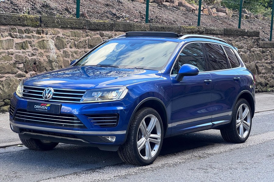 2016 Volkswagen Touareg photo 4