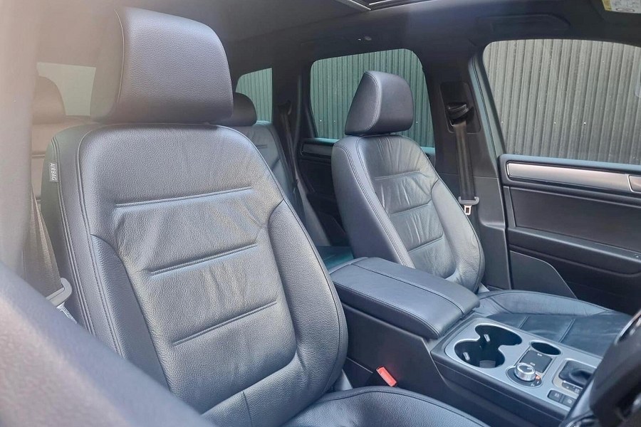 2016 Volkswagen Touareg photo 14