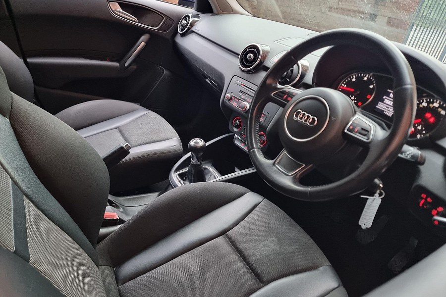 2014 Audi A1 photo 11