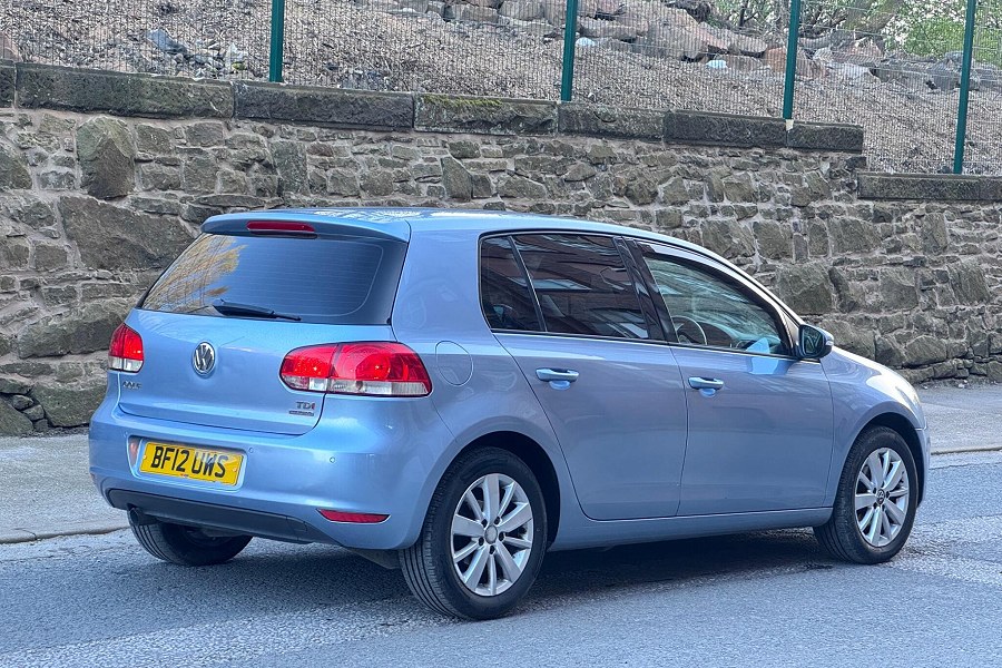 2012 Volkswagen Golf photo 13
