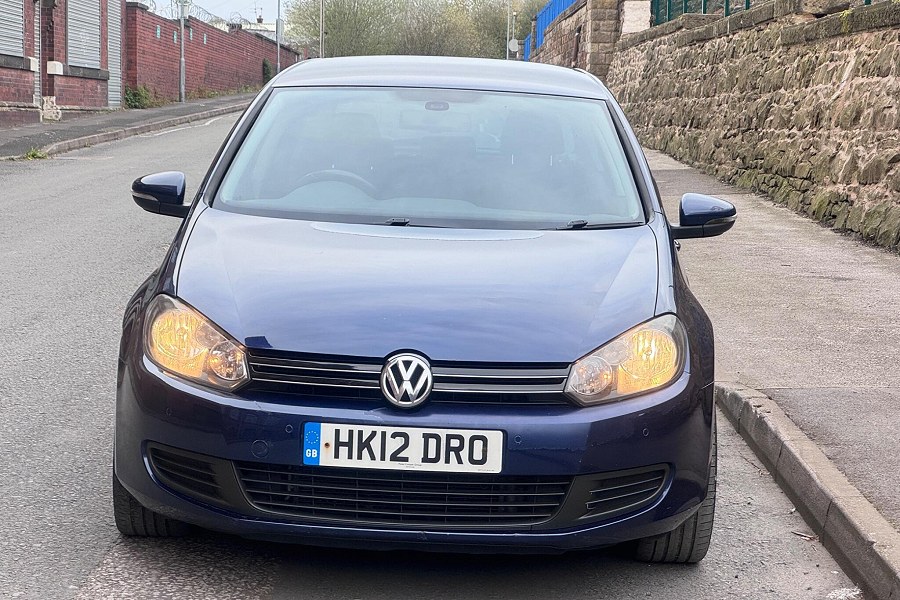 Volkswagen Golf photo 2
