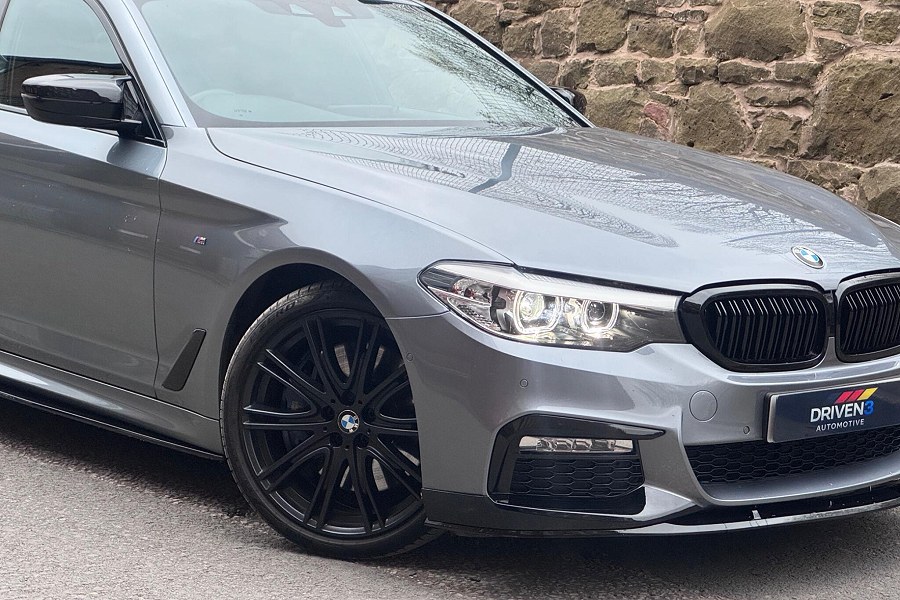 2018 BMW 5 Series photo 6