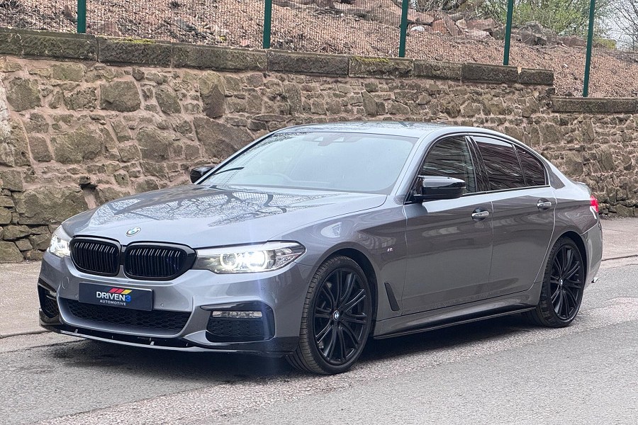 2018 BMW 5 Series photo 9