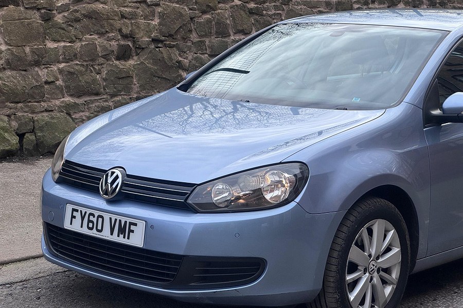 2010 Volkswagen Golf photo 7