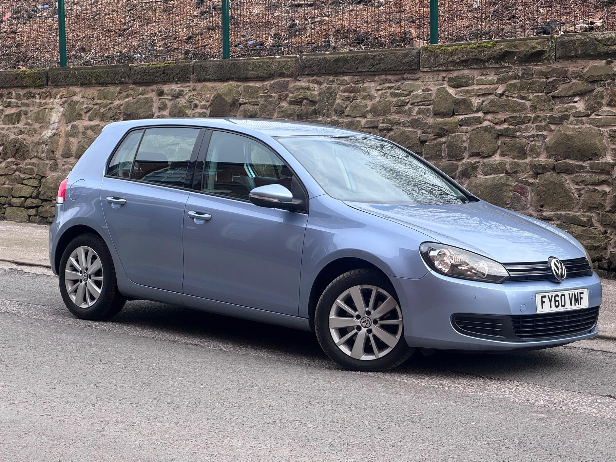 2010 Volkswagen Golf 1.6 TDI BlueMotion Tech SE DSG Euro 5 (s/s) 5dr for sale at Driven3 automotive