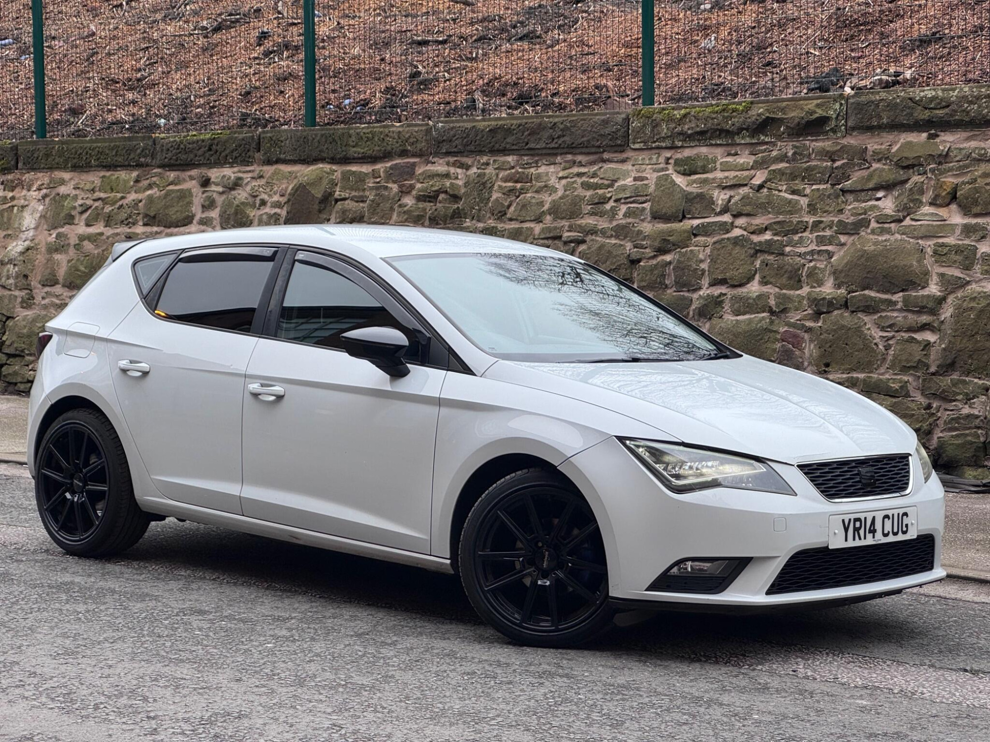 2014 SEAT Leon 1.6 TDI CR SE Euro 5 (s/s) 5dr for sale at Driven3 automotive