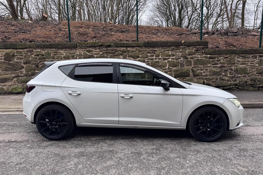 2014 SEAT Leon photo 12