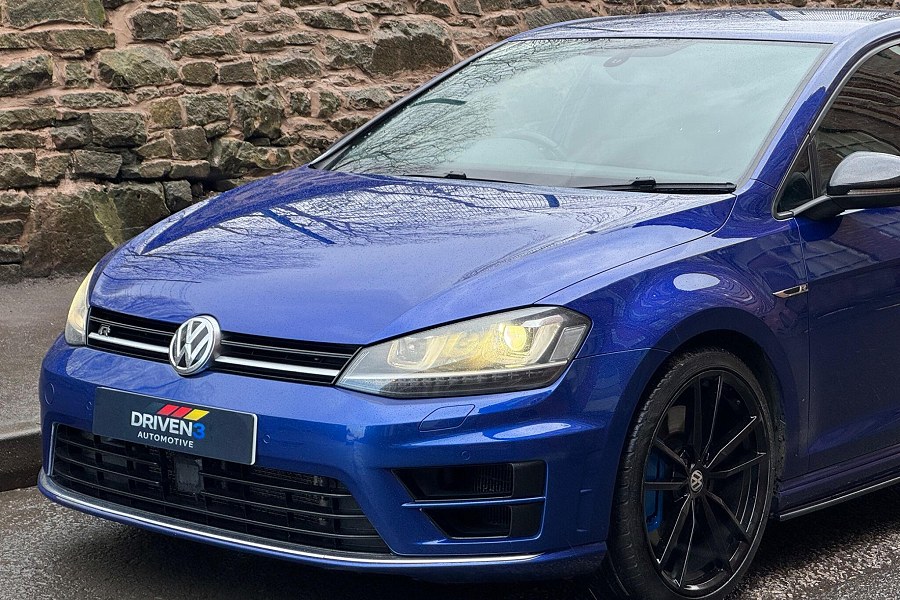 2014 Volkswagen Golf photo 3