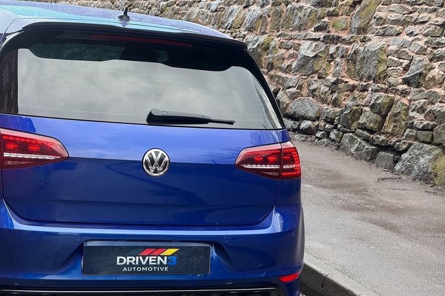 2014 Volkswagen Golf photo 11