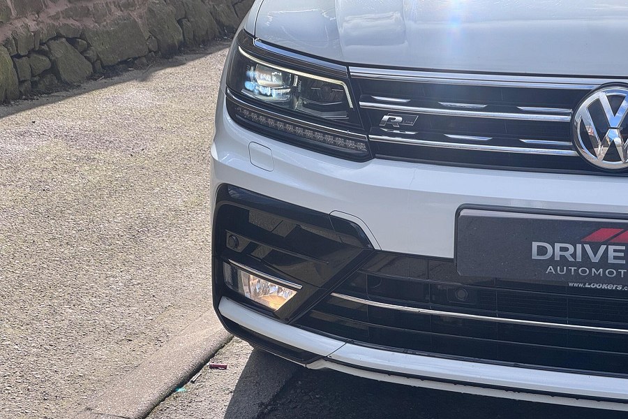 Volkswagen Tiguan photo 2
