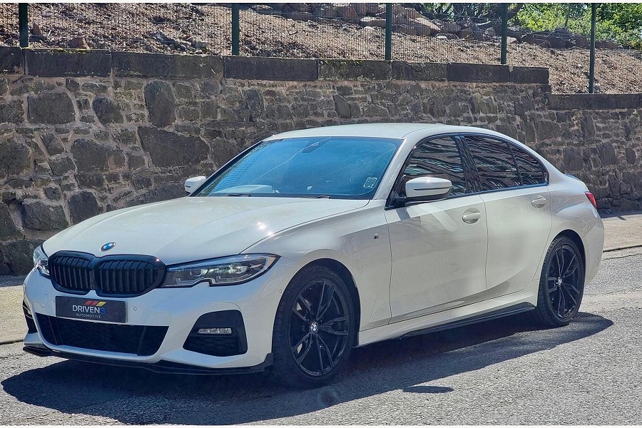 2019 BMW 3 Series photo 4