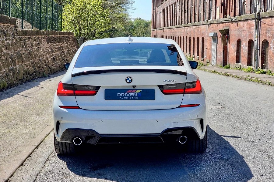 2019 BMW 3 Series photo 8
