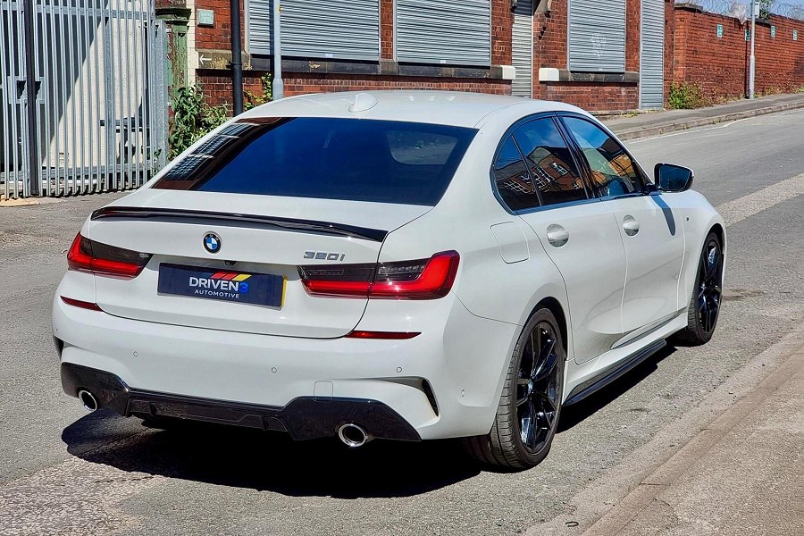 2019 BMW 3 Series photo 10