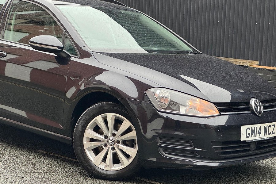 Volkswagen Golf photo 2