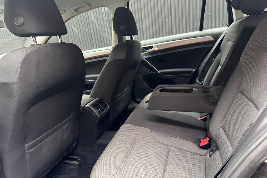 2014 Volkswagen Golf photo 13