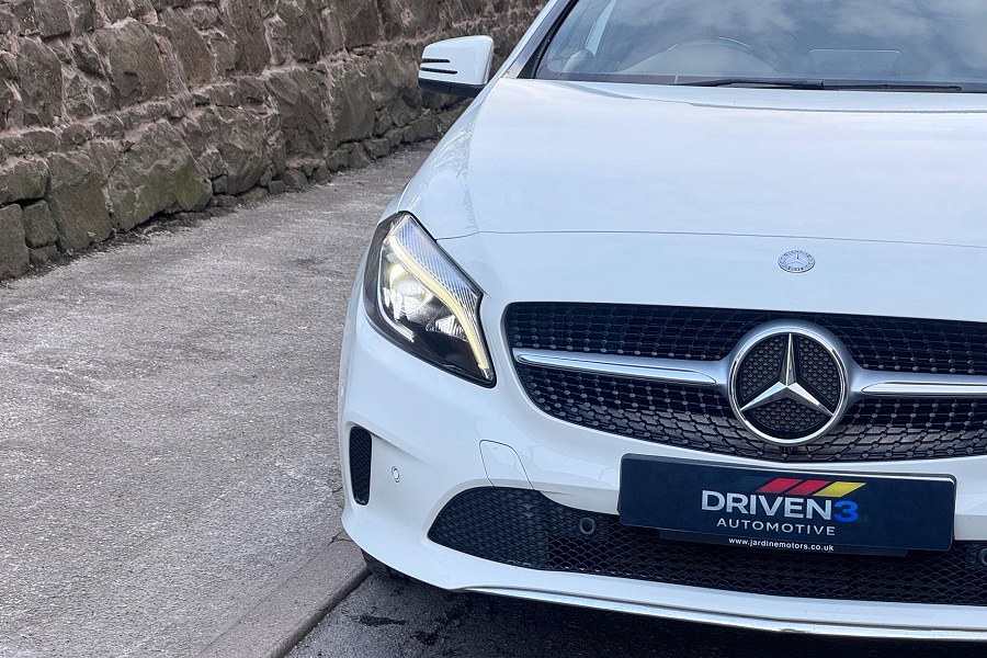 2016 Mercedes-Benz A Class photo 9