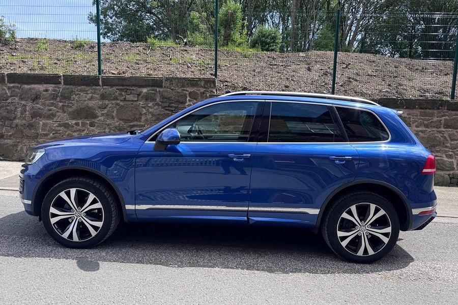 2016 Volkswagen Touareg photo 13