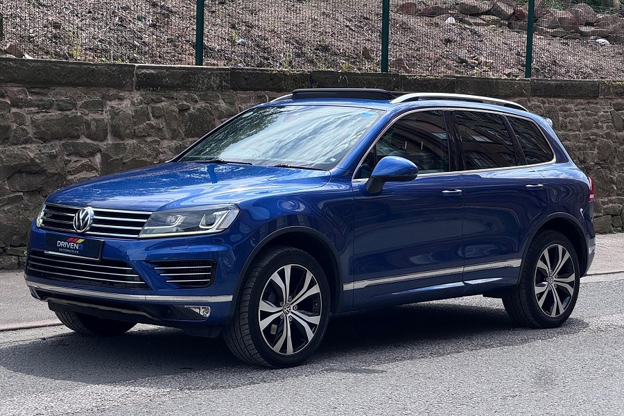 2016 Volkswagen Touareg photo 4