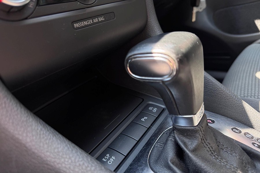 2010 Volkswagen Golf photo 11