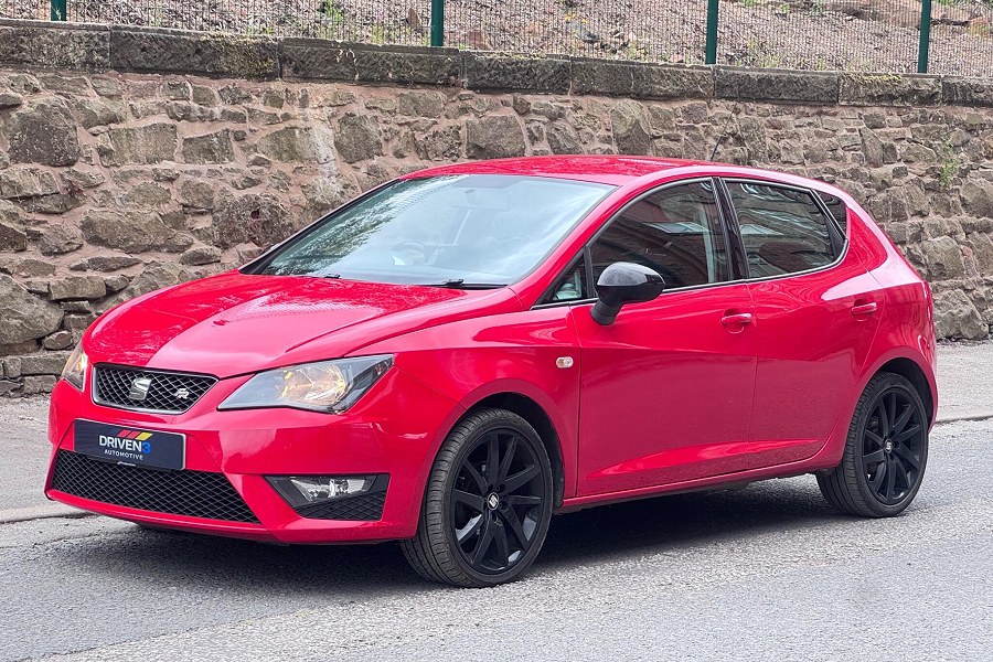 2015 SEAT Ibiza photo 3