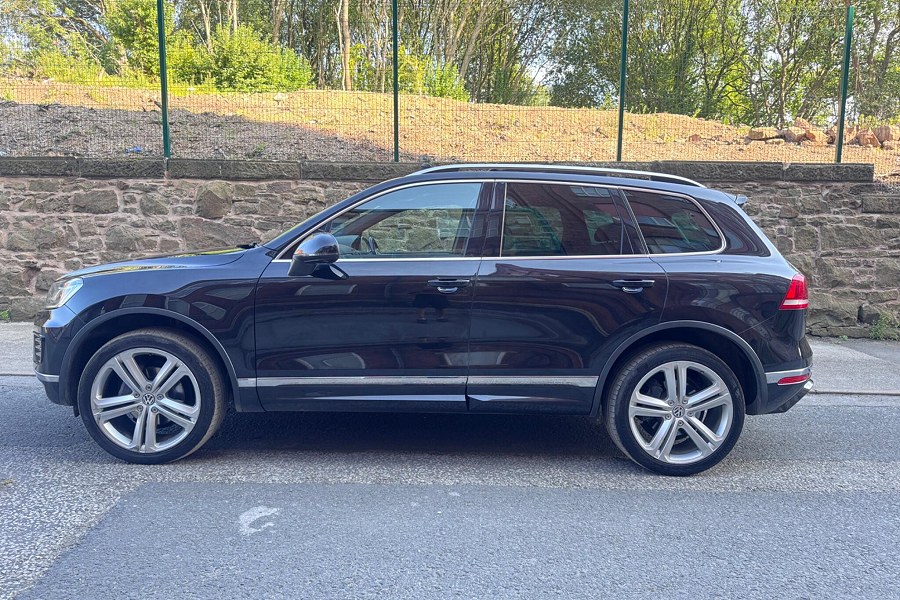2016 Volkswagen Touareg photo 4
