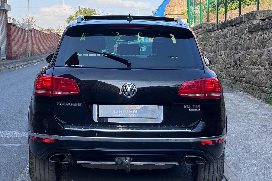 2016 Volkswagen Touareg photo 7