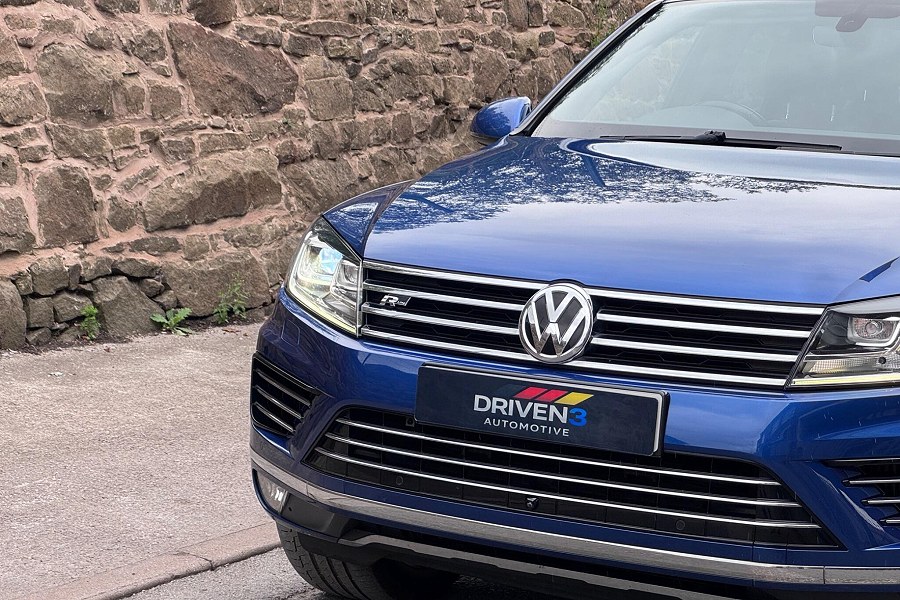 2018 Volkswagen Touareg photo 8