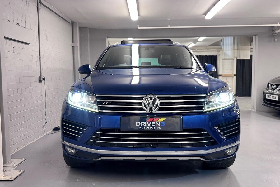 Volkswagen Touareg photo 2