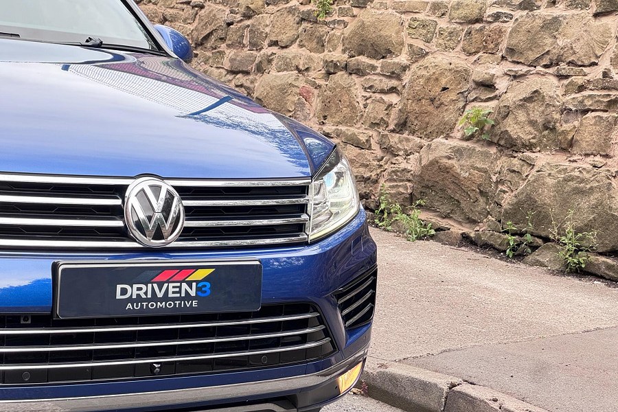 Volkswagen Touareg photo 2