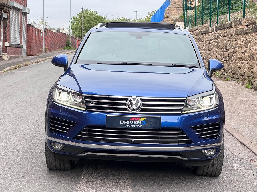 2017 Volkswagen Touareg photo 8