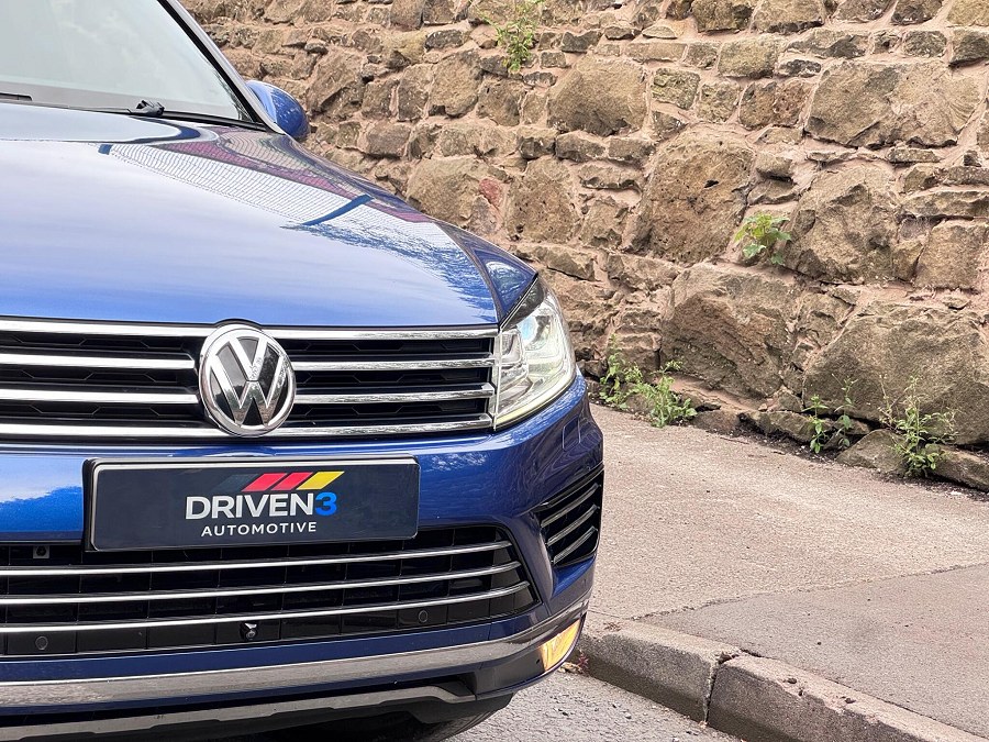 2017 Volkswagen Touareg photo 7
