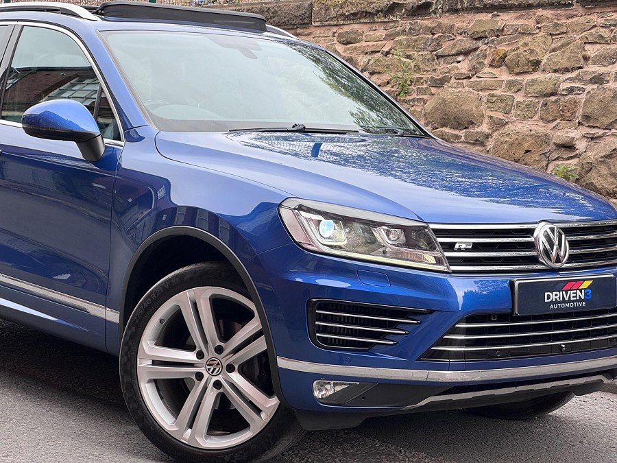 2017 Volkswagen Touareg photo 5