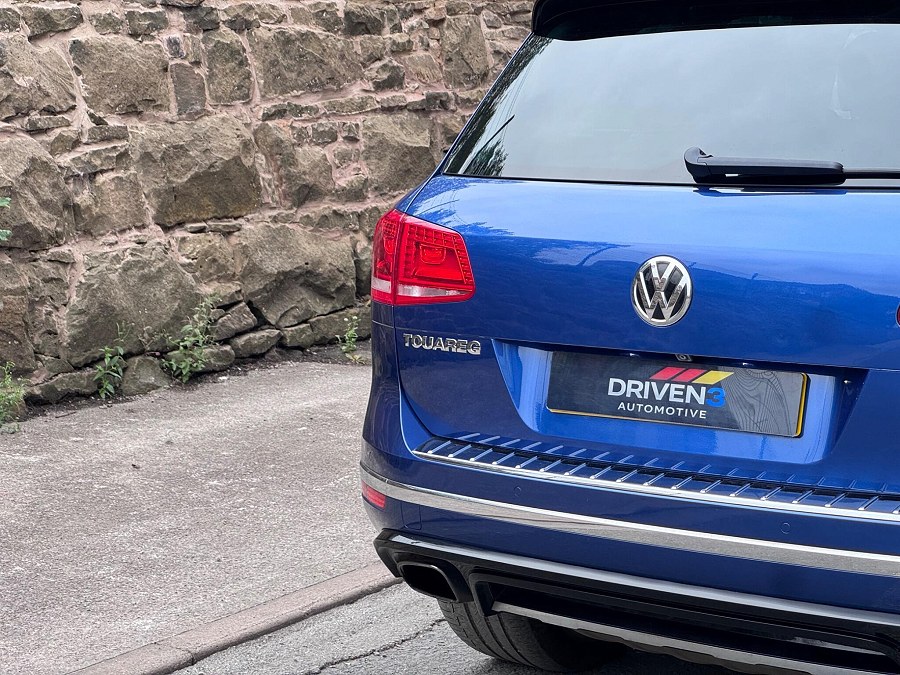 2017 Volkswagen Touareg photo 14