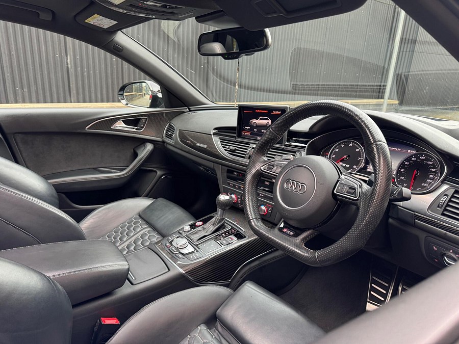 2015 Audi RS6 Avant photo 6