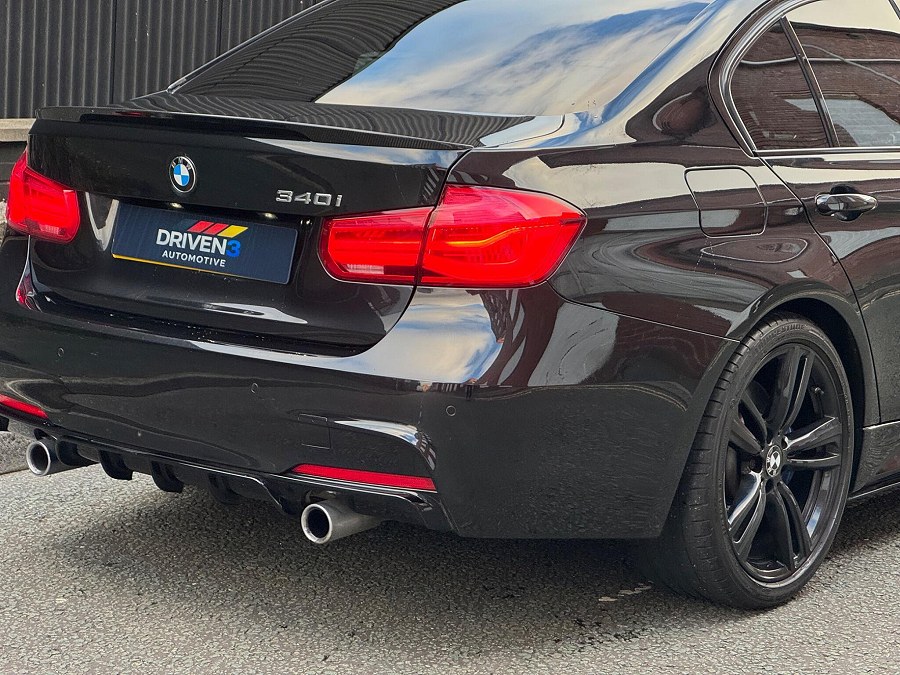 2016 BMW 3 Series photo 8