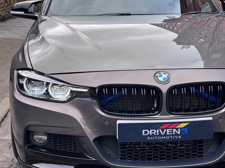 2018 BMW 3 Series photo 6
