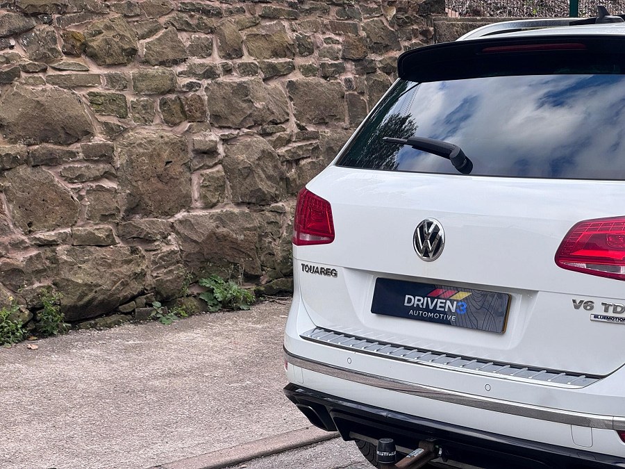 2017 Volkswagen Touareg photo 13