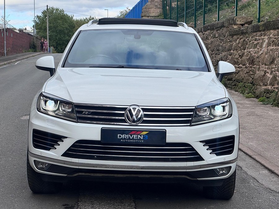 2017 Volkswagen Touareg photo 8