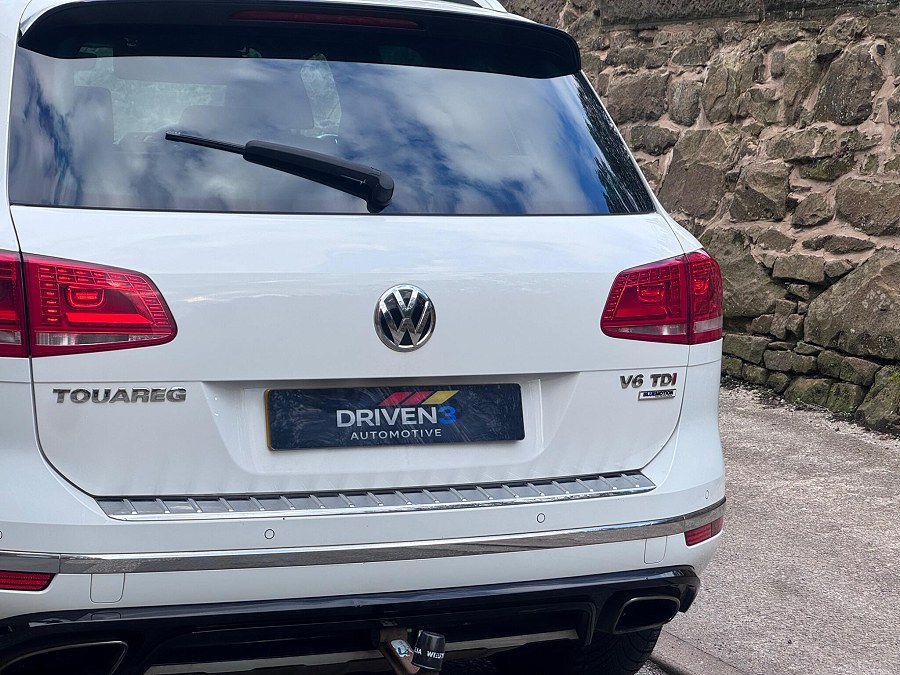 2017 Volkswagen Touareg photo 11