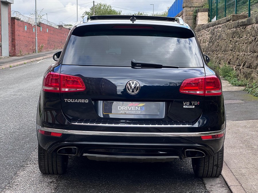 2016 Volkswagen Touareg photo 7