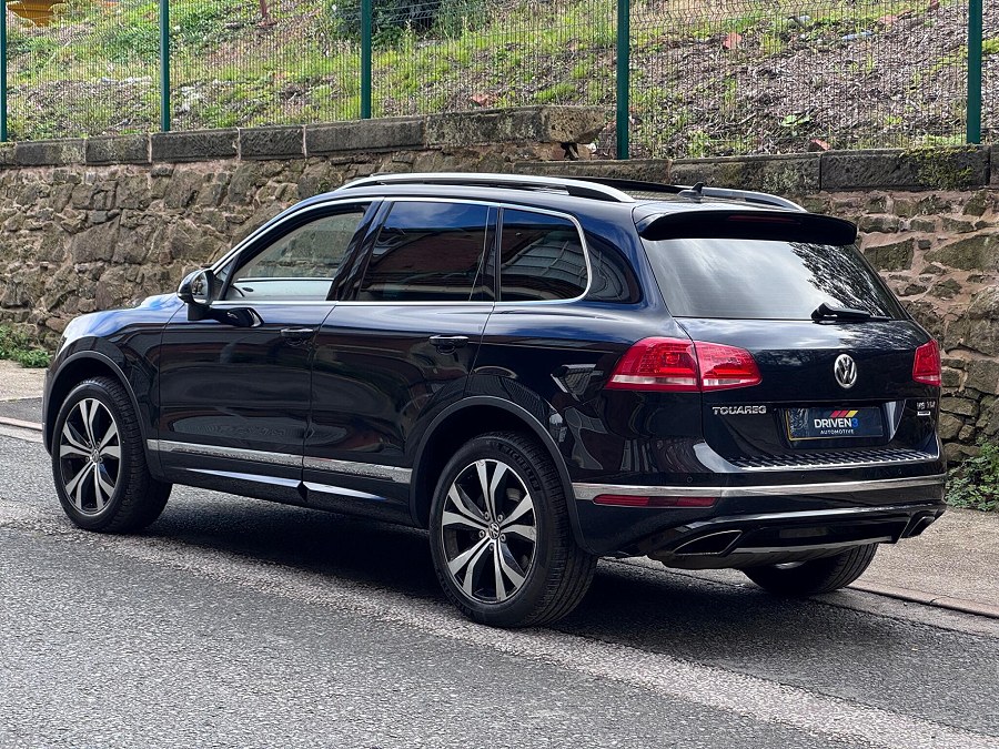 2016 Volkswagen Touareg photo 5