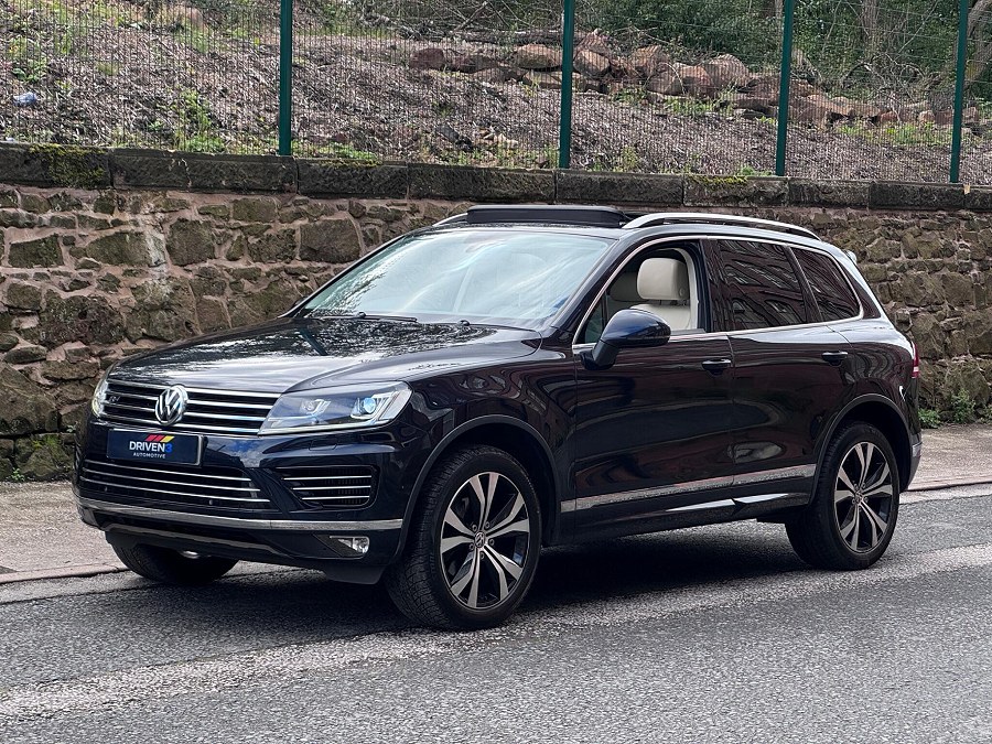 2016 Volkswagen Touareg photo 4