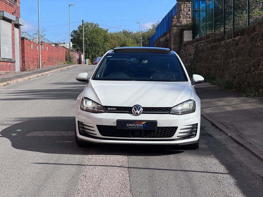 2016 Volkswagen Golf photo 8