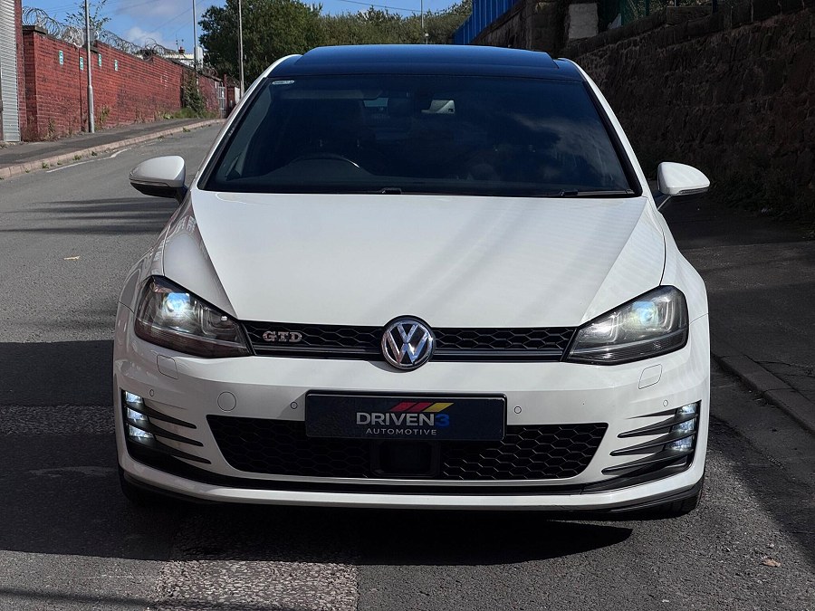 2016 Volkswagen Golf photo 5