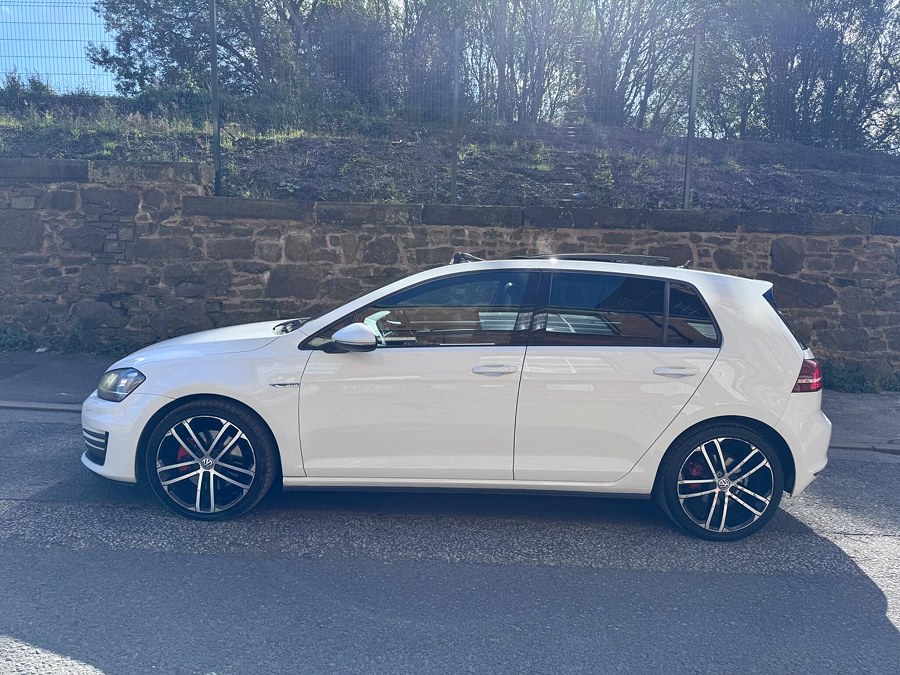 2016 Volkswagen Golf photo 10