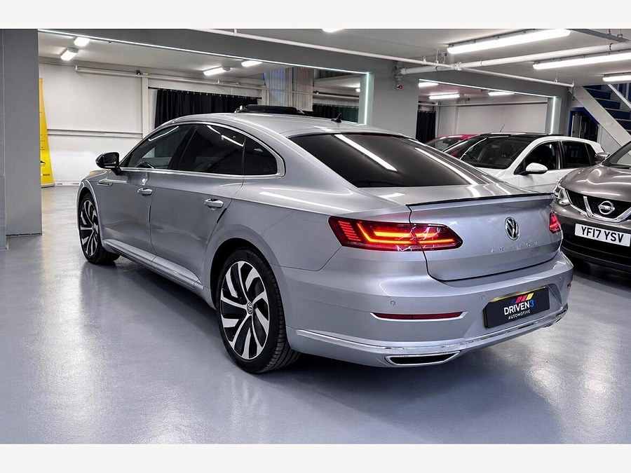 2018 Volkswagen Arteon photo 3