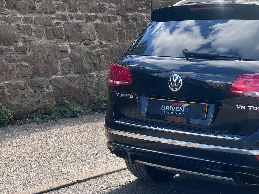 2017 Volkswagen Touareg photo 9